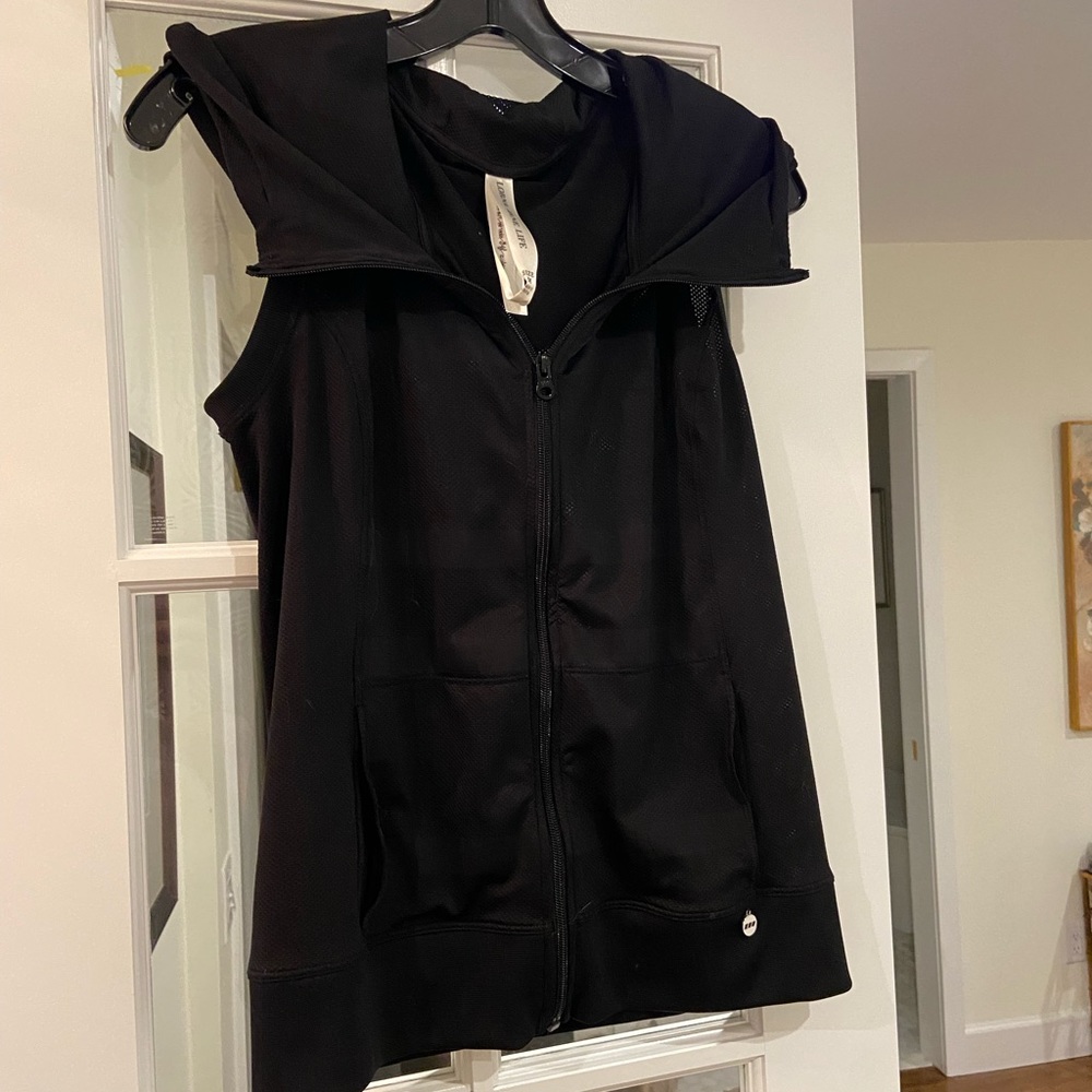 COPY - Lorna Jane light weight vest
